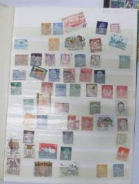 Postimerkkejä -erä kansioissa ja albumeissa olevia merkkejä, kaikki sivut kuvattu ja näkyvät kohteen kuvissa