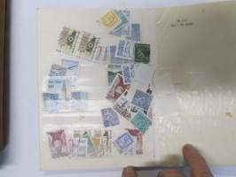 Postimerkkejä -erä kansioissa ja albumeissa olevia merkkejä, kaikki sivut kuvattu ja näkyvät kohteen kuvissa