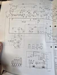 Luxor matkaradio B 4973 huolto-ohjeet  03/1969