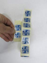 Lotta-Svärd tarroja 10 kpl -vaasalaisen koho- ja tarrapainon (Herman Mattsson Korkokuvapaino &amp; Pussitehdas) tuotantoa arviolta 1960-luvun lopusta