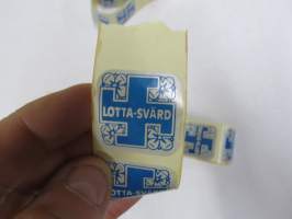 Lotta-Svärd tarroja 10 kpl -vaasalaisen koho- ja tarrapainon (Herman Mattsson Korkokuvapaino &amp; Pussitehdas) tuotantoa arviolta 1960-luvun lopusta