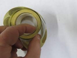 Suomen Asianajajaliitto / Finlands advokatförbund -vaasalaisen koho- ja tarrapainon (Herman Mattsson Korkokuvapaino &amp; Pussitehdas) tuotantoa arviolta 1960-l lopusta