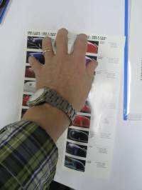 BMW Motorräder 1992 Farben - Colours - Nuancier des Couleurs - Colores moottoripyörät, värit -myyntiesite