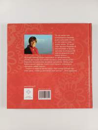 Askel kerrallaan : kestävää kehitystä Nepalissa