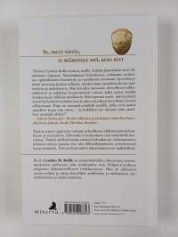 Nainen peilissä : ulkonäköpaineet ja itsetunto