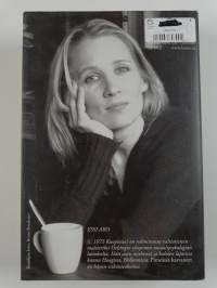 Pimeässä kasvaneet : rikosromaani