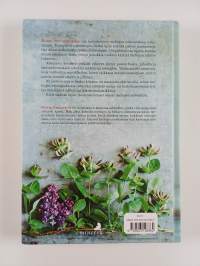 Kodin uusi mehukirja : orvokkimehusta mustaseljajuomaan ja karviaismehusta puolukkaglögiin