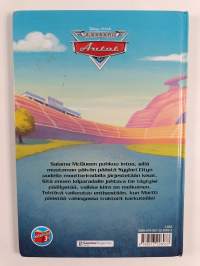 Traktorit karkuteillä