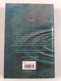 Susitosi : nuortenromaani