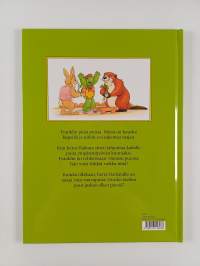 Franklin istuttaa puun