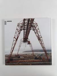 Kaisu Koivisto : jossain muualla = Elsewhere