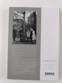 Kuninkaallisen tammen suojassa : Suomen Oslon-suurlähetystön historia = I ly av det kongelige eiketreet : Finlands ambassade i Oslo