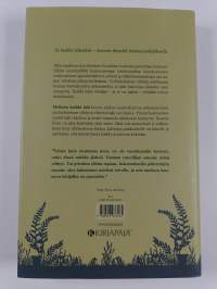 Melkein kaikki itää : puutarhaa pihan täydeltä