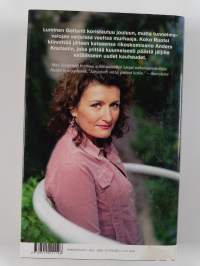 Meren hiljaisuudessa