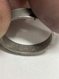 Vaihtosormus 1940, korvaussormus, kultasormuksien vaihto sota-aikana, ilmavoimien hakaristi