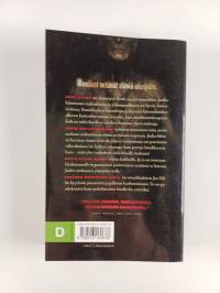 Sydämen muotoinen rasia