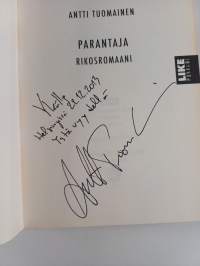 Parantaja : rikosromaani (signeerattu, tekijän omiste)