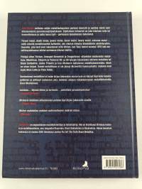 100 kovinta metallikitaristia