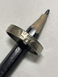 Vaihtosormus 1940, korvaussormus, kultasormuksien vaihto sota-aikana, ilmavoimien hakaristi