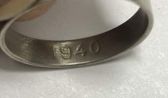 Vaihtosormus 1940, korvaussormus, kultasormuksien vaihto sota-aikana, ilmavoimien hakaristi