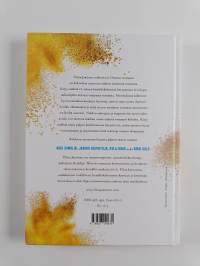 Omassa voimassa : tarinoita aidosta sisäisestä voimasta