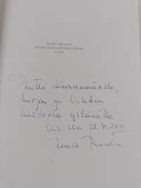 Vackert, vittert, lärt : Jarl Pousars boksamling (signeerattu)