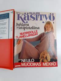 Suuri käsityö 1981 (1-12 kansiossa +kaavat)