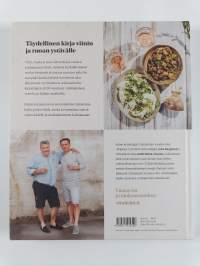 Viini, ruoka ja hyvä elämä. Teemamaa Italia