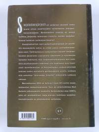 Sarkatakkien armeija : suojeluskunnat ja suojeluskuntalaiset 1918-1944