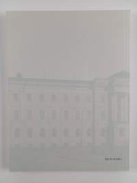 Valtioneuvoston historia 4 : 1917-1966