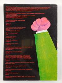 Teekkarihirnu : sata vuotta teekkarihuumoria