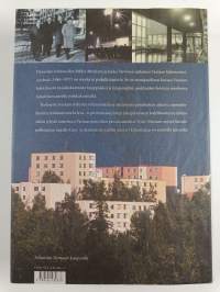 Vantaan historia 1946-1977 : kasvua, yhteistyötä, hyvinvointia (signeerattu, tekijän omiste)