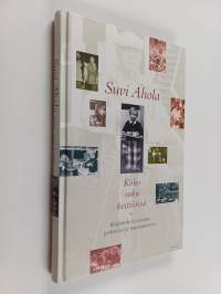 Koko suku keittiössä : Kirjoituksia ruoasta, perheestä ja muistamisesta