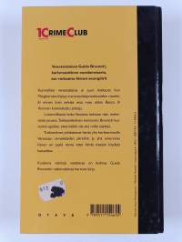 Kuolema väärissä vaatteissa