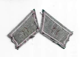 Jalkaväki   - kauluslaatat alikersantti arvomerkit pari käytetty