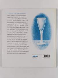 Marskin ryyppy : marsalkkamme juomakulttuuria chevalier-kaartista ylipäällikön ruokapöytään