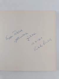 Mies puolivälissä (signeerattu, tekijän omiste)