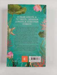 Queenie Malonen Paratiisihotelli