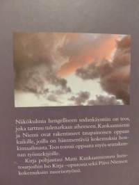 Voimat vastakkain : näkökulmia hengelliseen sodankäyntiin