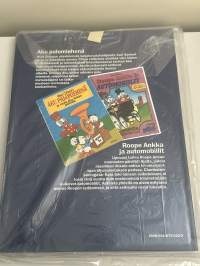 Parhaat sarjat kirjakerho no 2 Aku palomiehenä, Roope Ankka ja automobiilit