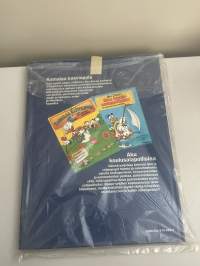 Parhaat sarjat kirjakerho no 4 kamalaa kasvioppia, Aku koulusalapoliisina