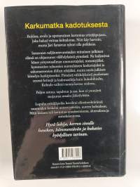 Välähdyksiä pimeässä ja pimeitä välähdyksiä