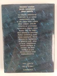 Pilvi täynnä pisaroita : Valitut runot