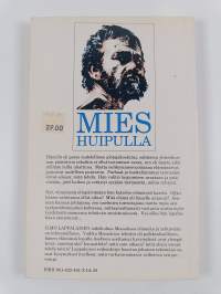 Mies huipulla