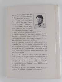 Vapaaehtoinen (signeerattu)