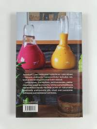 Räväkkä juures : maailman maut omista aineksista