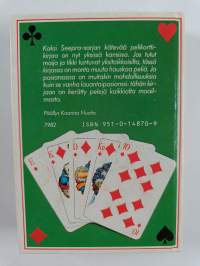 Pelataan korttia ; 66 pasianssia