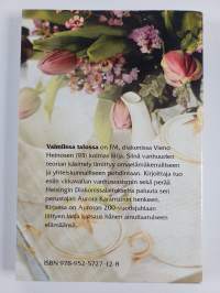 Valmiissa talossa : vanhuuden teoriaa