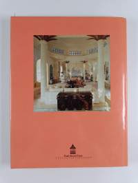 Escape in Style to the World's Most Enchanting Homes and Villas