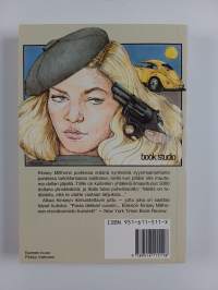 E niin kuin epäilty